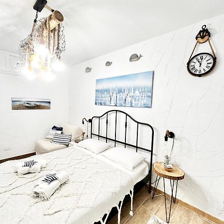 Stella Di Mare Lägenhet Bari Exteriör bild